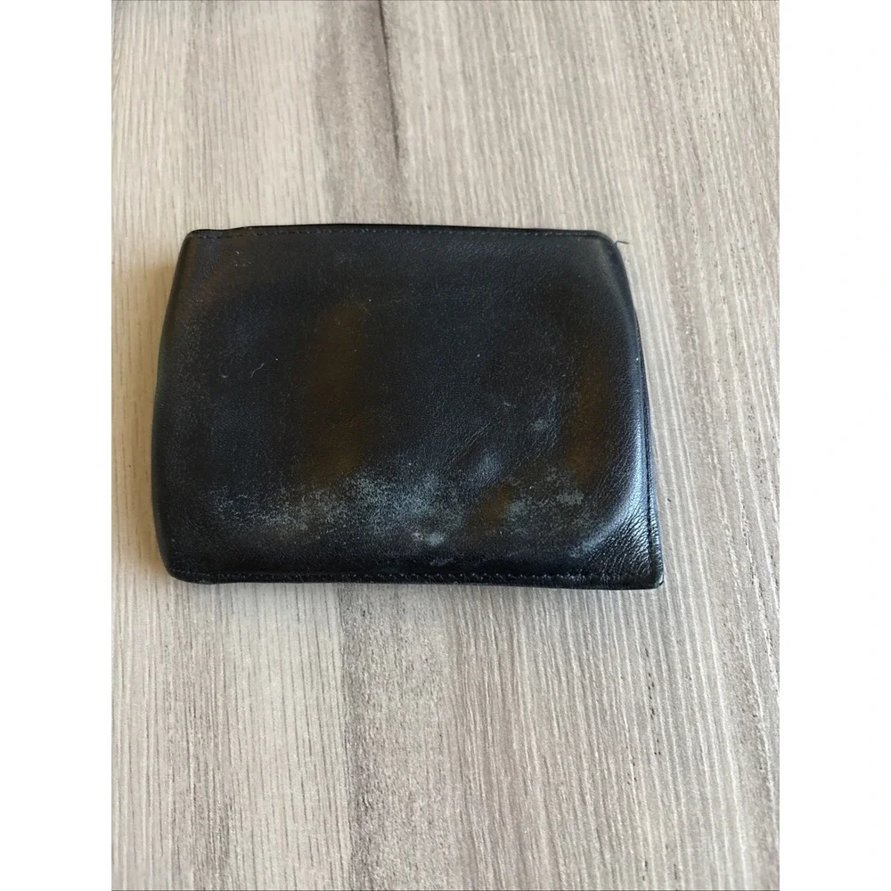 TUMI Black Leather Double Billfold Wallet with 6 Card Pockets